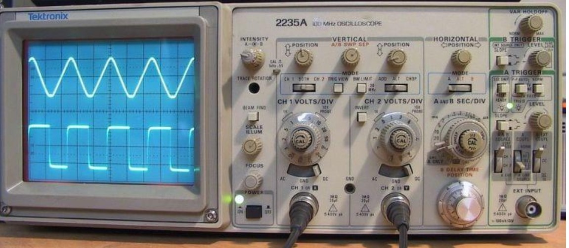 Oscilloscope analogique